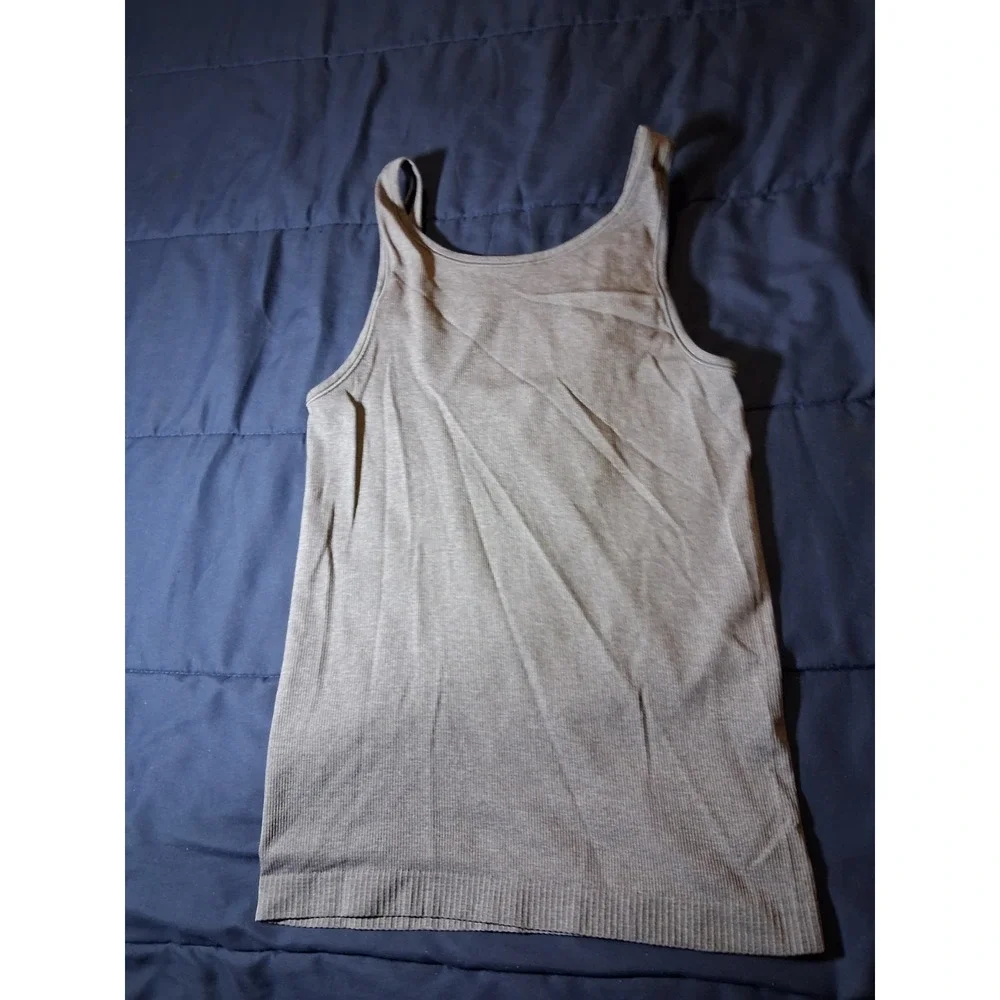 Lululemon Tank Top‎ Size S Purple Base Layer